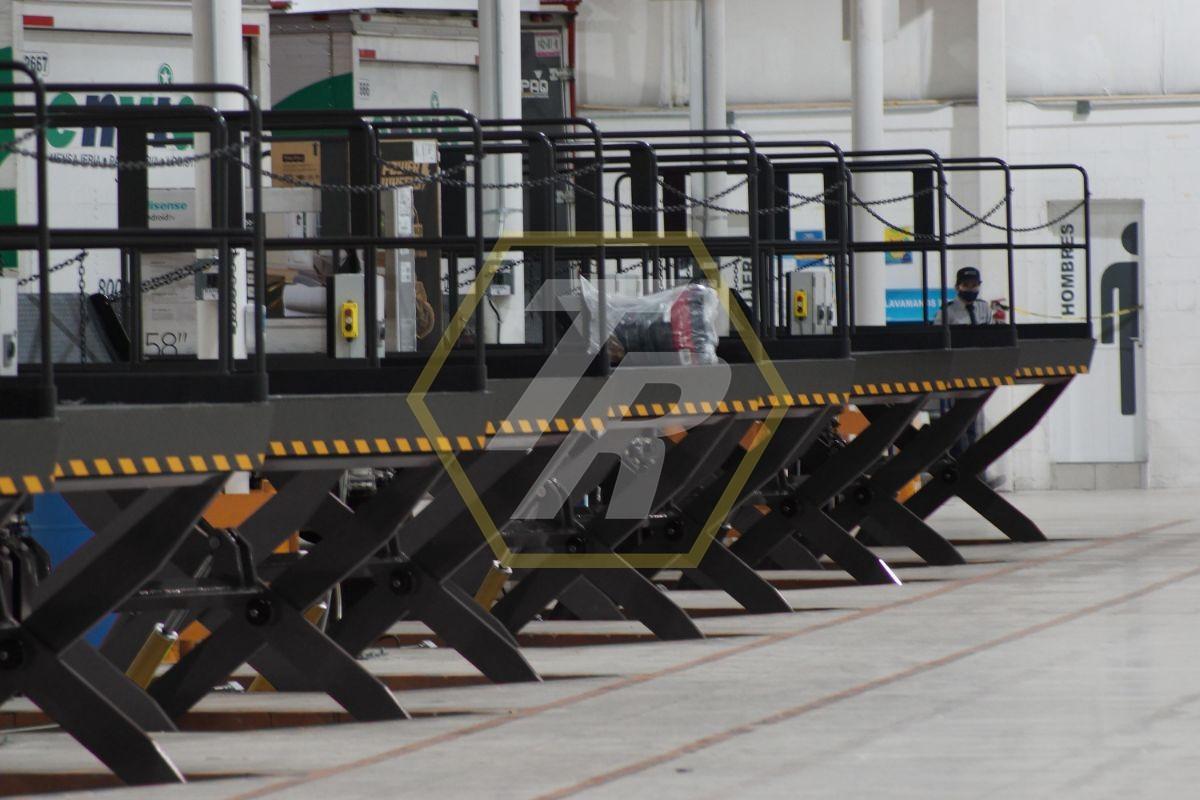 Scissor Dock Leveler